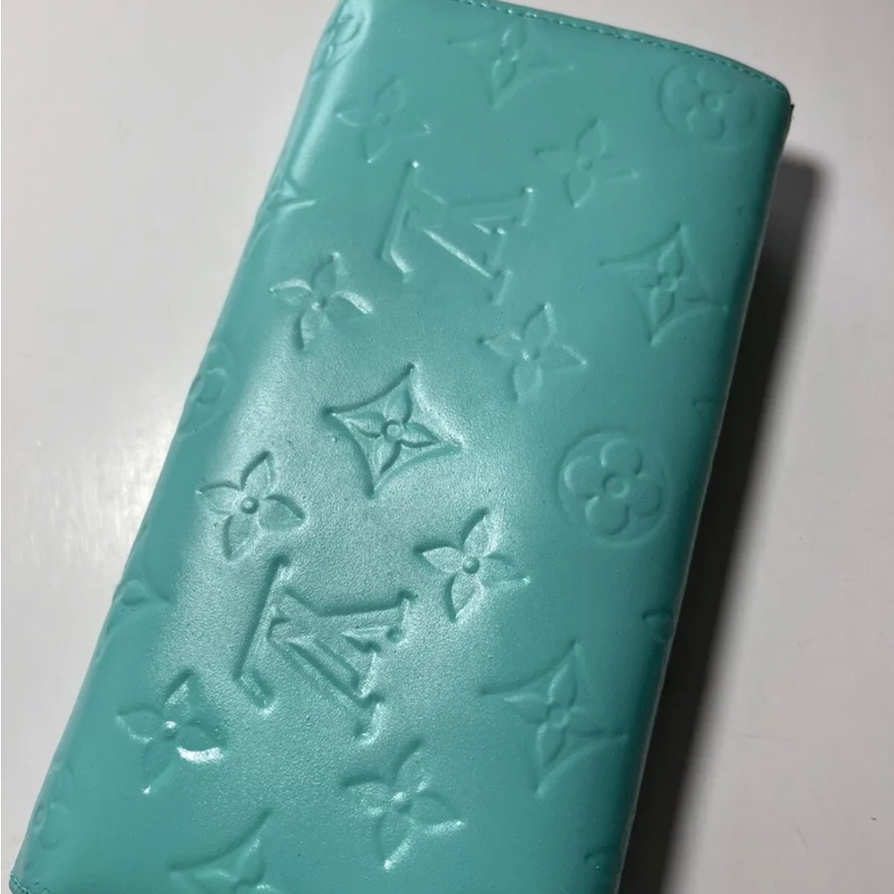 Authentic Louis Vuitton wallet